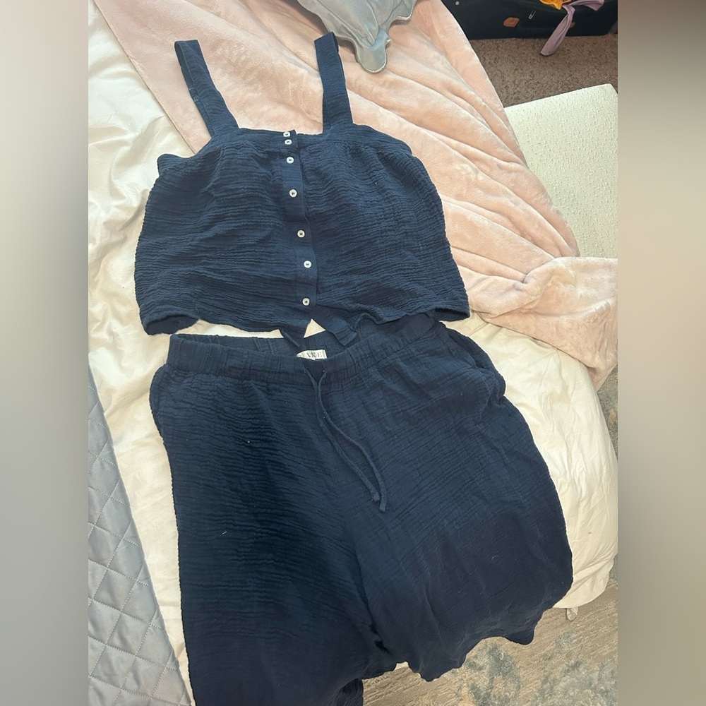 Women’s navy linen lake pajamas size medium